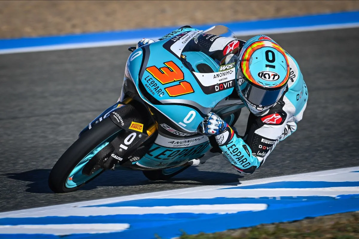 Adrian Fernandez Moto3