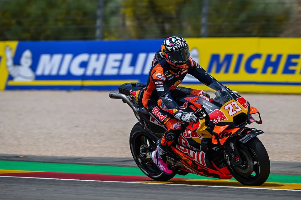 Enea Bastianin race in Aragon GP 2025