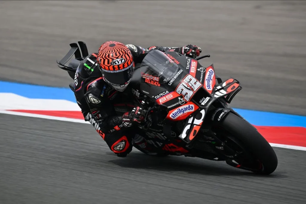 Lorenzo Savadori race in Assen, Dutch GP 2025