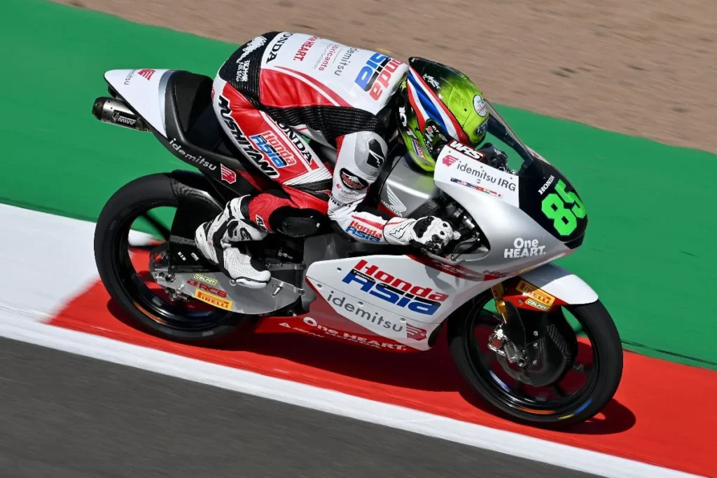 Kiattisak Singhapong racing on British GP